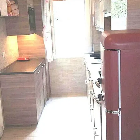 Apartment Pia